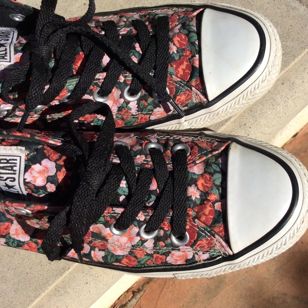 Floral Design Women’s Converse
